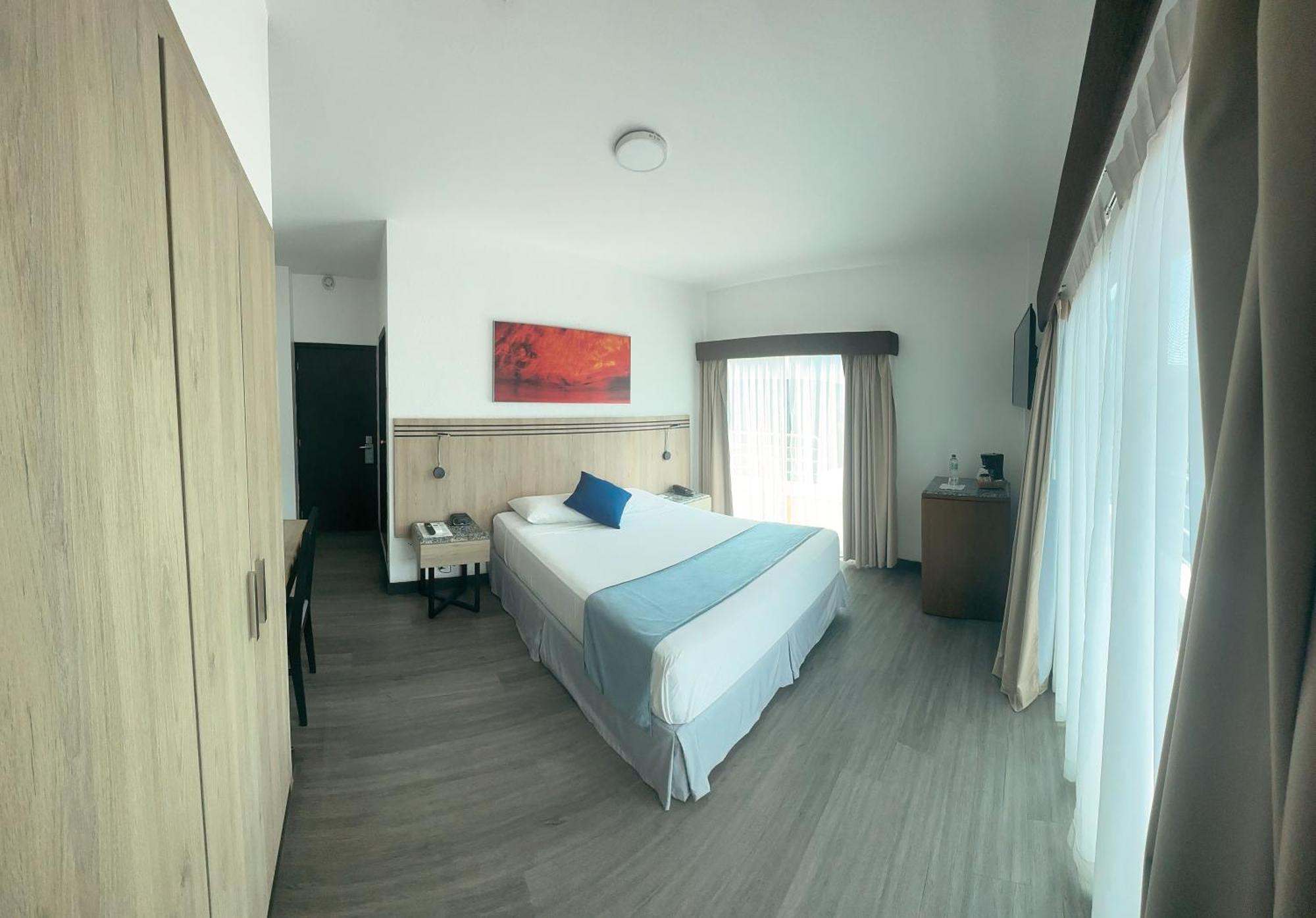 Hotel Mar Azul Manta Exterior photo